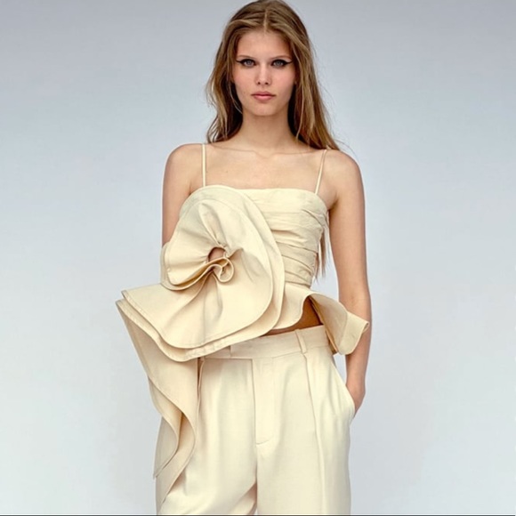 ZARA Voluminous Flower Top Limited Edition - Picture 7 of 10